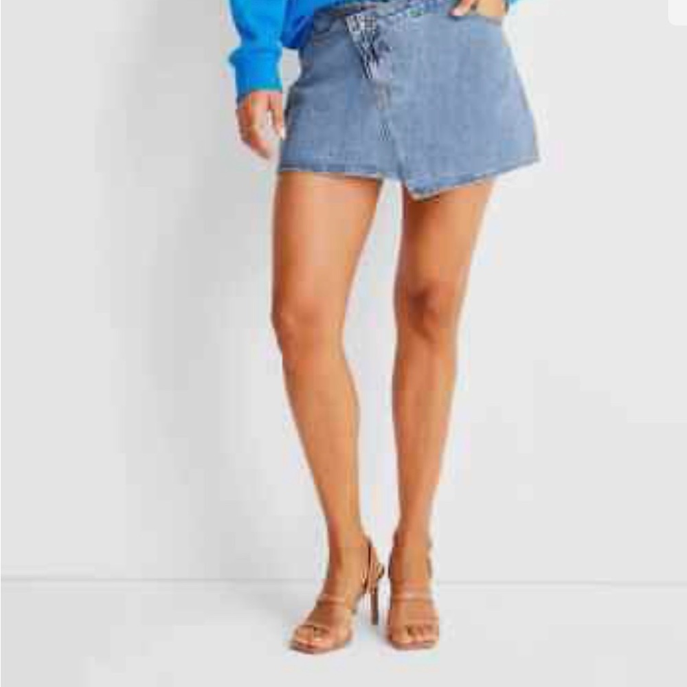 Blue jean denim mini skirt 20w/ 22w brand NEW🔥 Future Collective Kahlana Brown